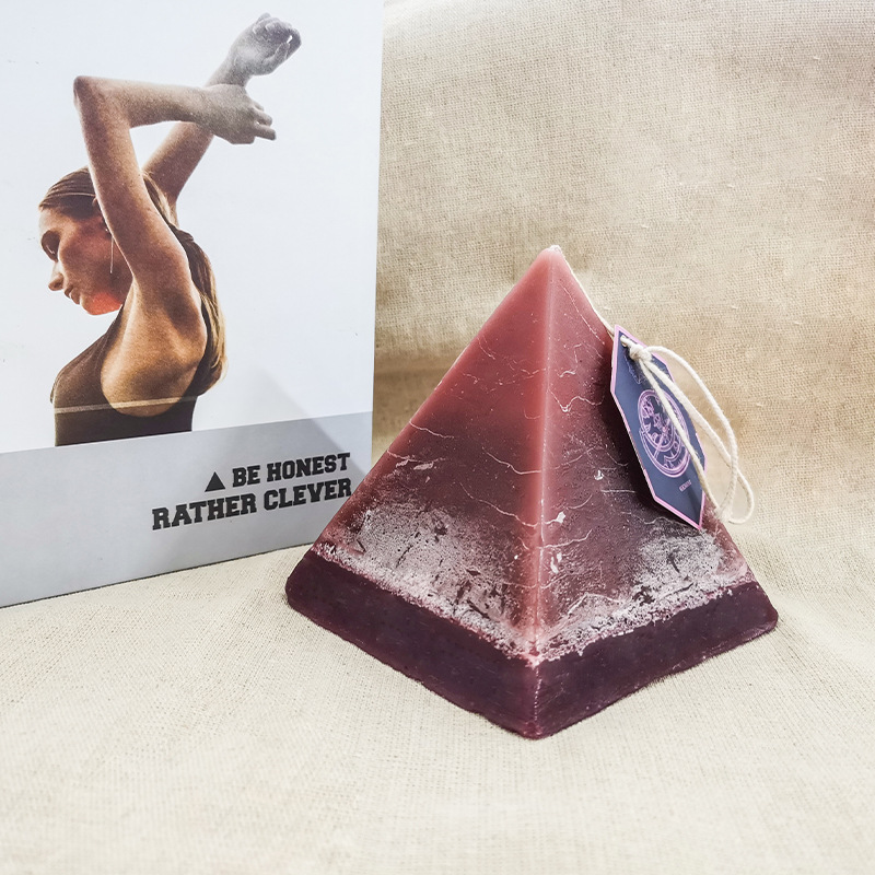 250 গ্রাম বিলাসবহুল ক্রিস্টাল মোমবাতি হাতে তৈরি রাশিচক্রের সুগন্ধযুক্ত পিরামিড মোমবাতি