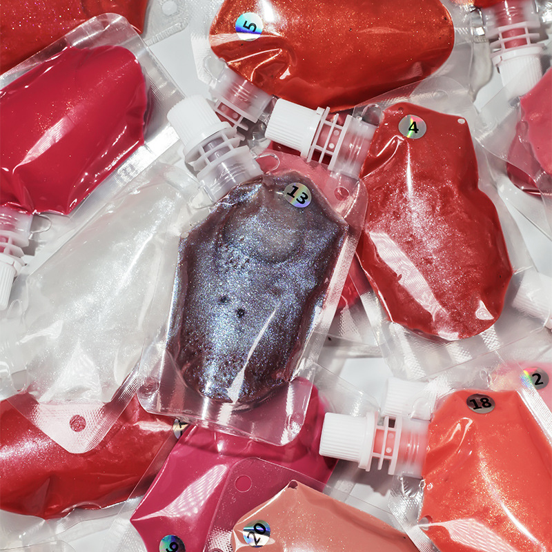 200ml প্লাস্টিক ব্যাগ লিপ গ্লস অগ্রভাগ ব্যাগ ভেগান এবং নিষ্ঠুরতা মুক্ত সমাপ্ত লিপগ্লস বেস পিগমেন্ট